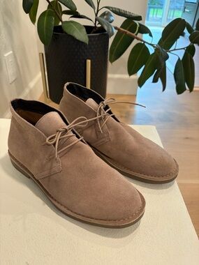 J.Crew Men’s Suede Chukka Boots Size 9.5 NEW NWOB Desert Ankle Shoes Tan Brown